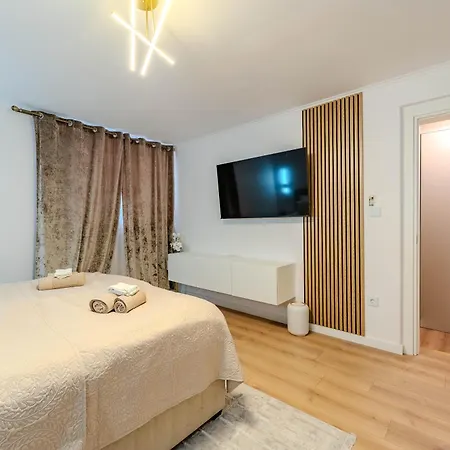 Centre & Teali Apartment Split